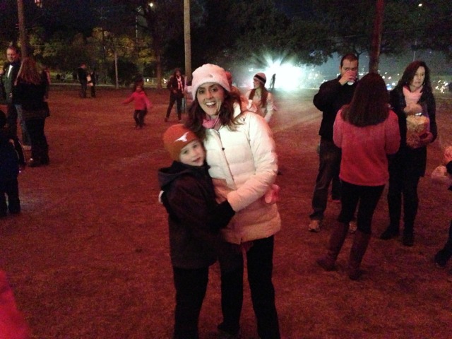 2012/12(Dec)/10(Before Christmas Fun)/640x480_2012-12-21 02 Trail of Lights.jpg